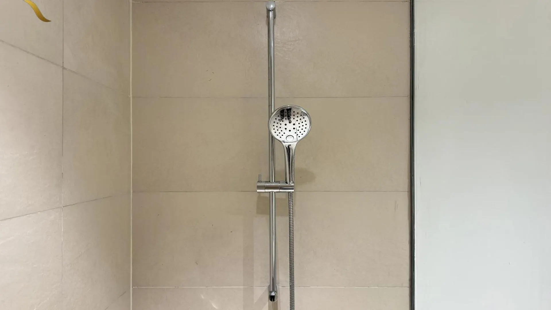 Modern 1Br Apartment In Yas Island Abu Dhabi 0*,  Emirados Árabes Unidos